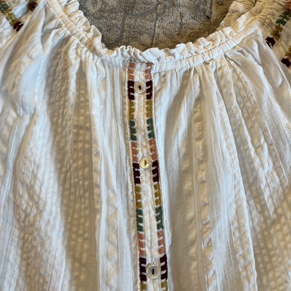 Anthropologie embroidered button front top - Picture 4 of 4